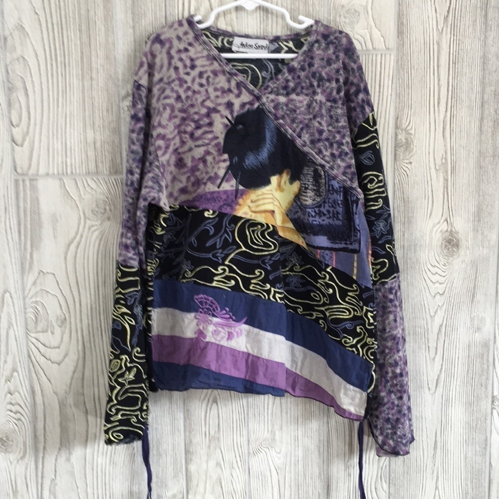 Andrea Sorando Girls Top Size XL Purple Graphic Mesh Overlay Bell Sleeve